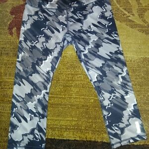 Reebok Black and Gray Patterned Leggings
